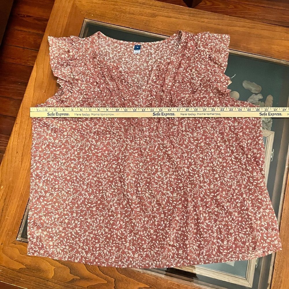 Old NavyโXL Pink Floral Top Light And AiryโRuffles - Picture 10 of 13